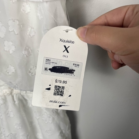 Arula xquisite White textured romper size XL - Picture 3 of 10